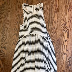 B/W stripe, trapeze dress with detail!